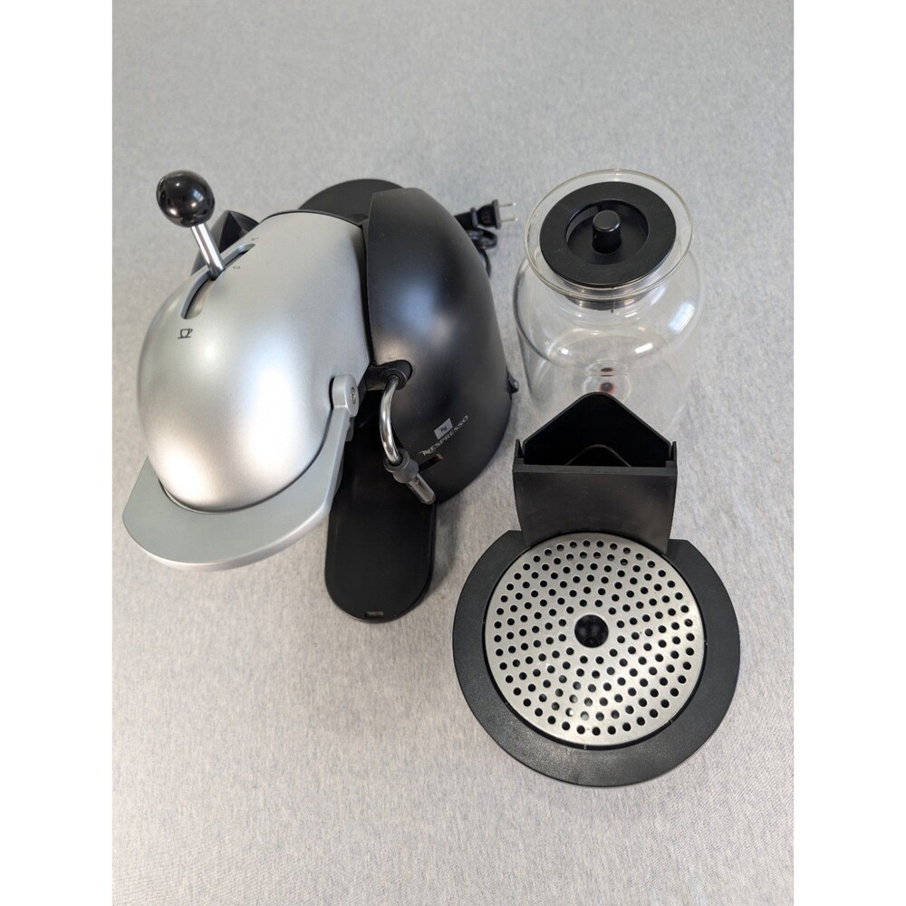Nespresso C190 Capsule Espresso Machine 19 Bar Black/Silver w/Water Tank - Picture 12 of 15
